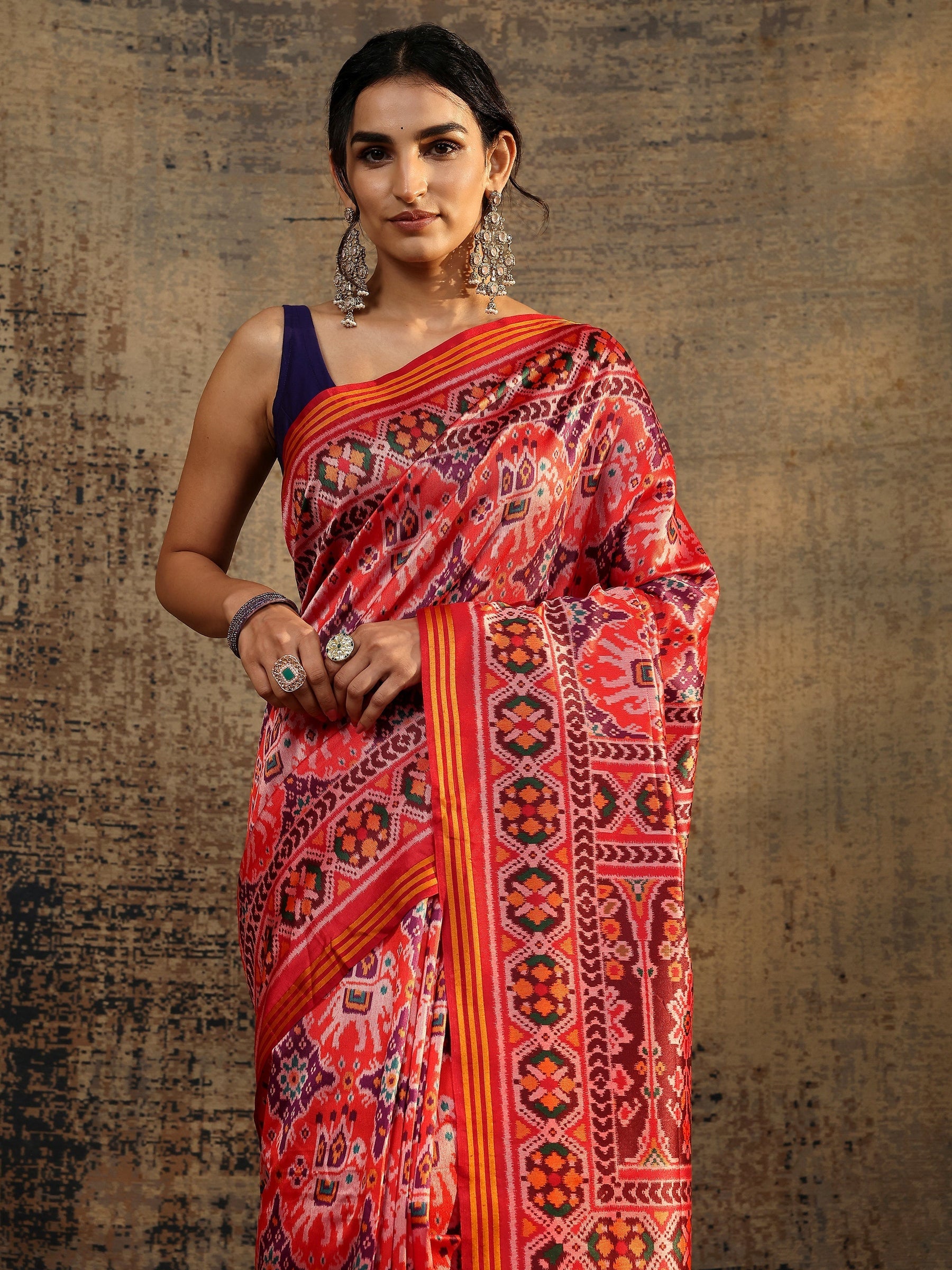 Multi Abstract Printed Silk Saree With Unstitched Blouse Piece