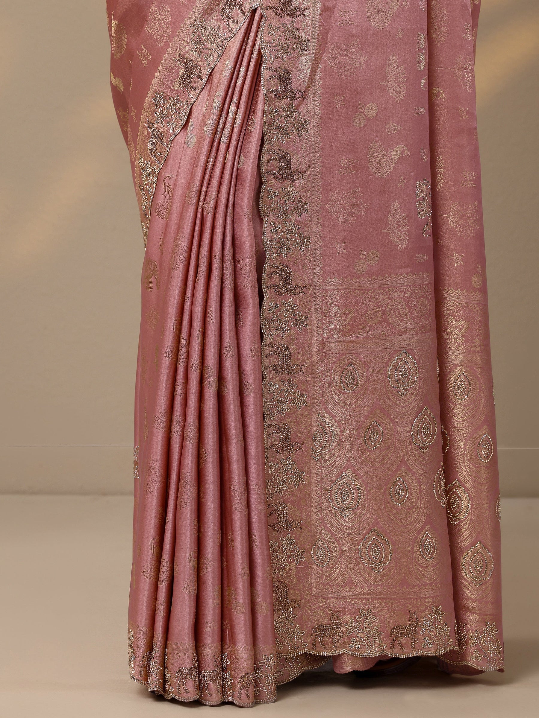 Pink Woven Design Banarasi Silk Blend Saree With Unstitched Blouse Piece