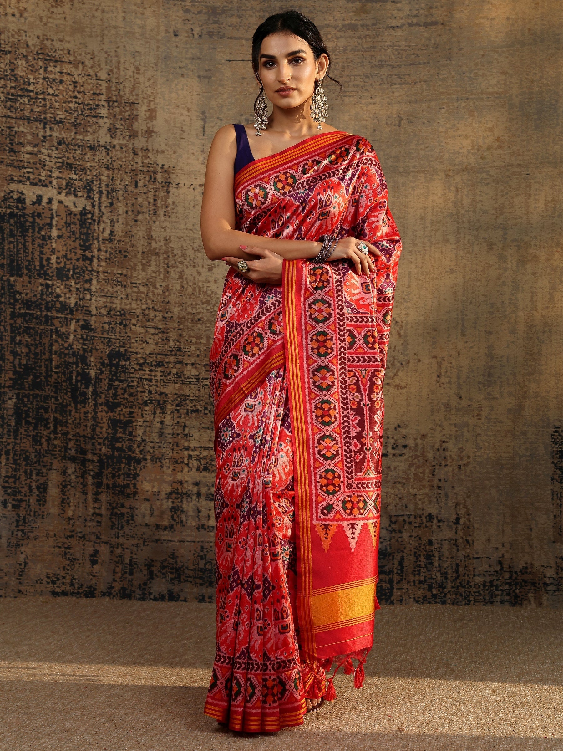 Multi Abstract Printed Silk Saree With Unstitched Blouse Piece